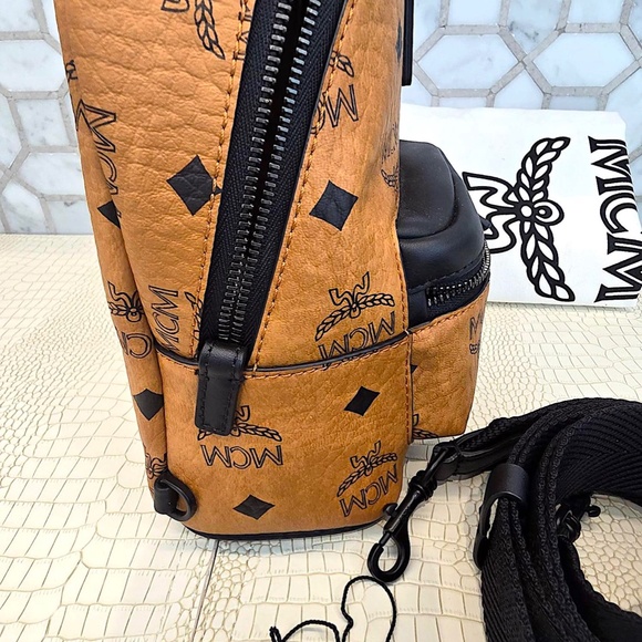 New Authentic MCM STARK Mini CROSSBODY IN VISETOS MMR CAVE01 CO001 - Picture 4 of 16
